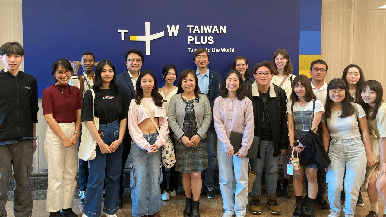 全創碩師生參訪TaiwanPlus　節目部副理分享國際傳播職涯發展